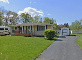 14 Ambassador Dr, Victor, NY 14564