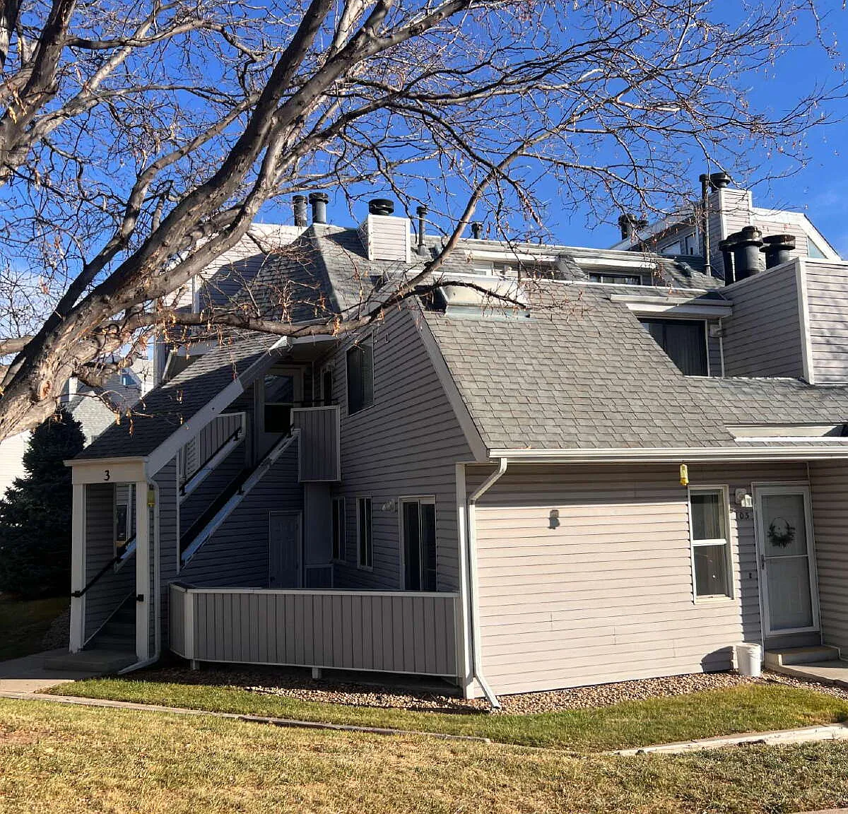 1 bed, 1.0 bath, 720 sqft, $1,300 — Photo 2