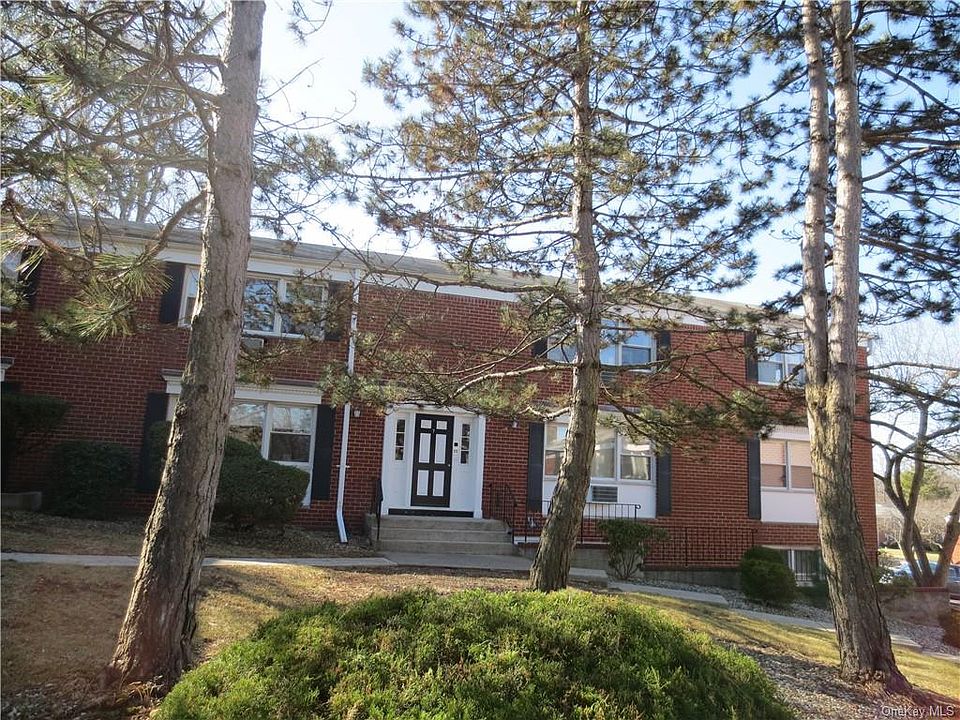 1st image of 7 Danbury Ct APT 1607