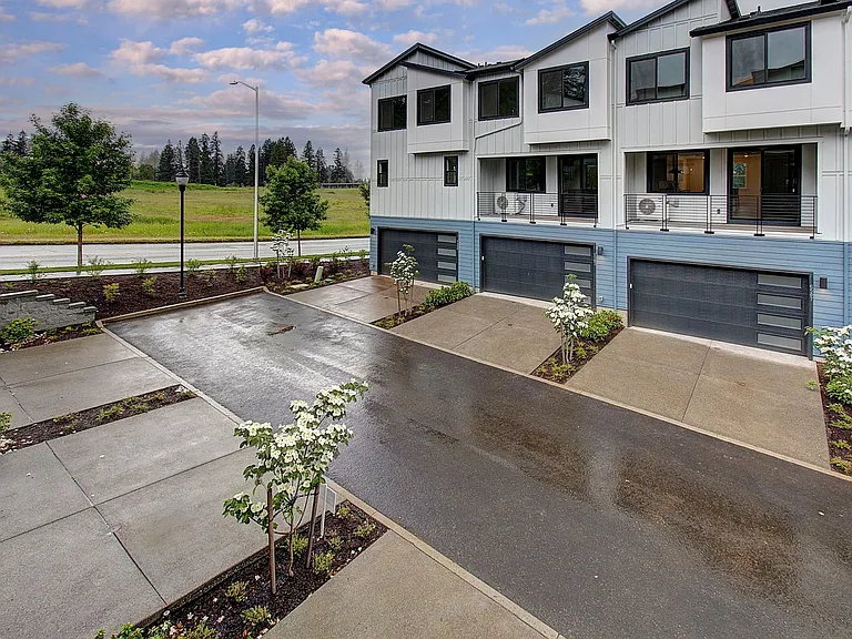 6487 NW Olympic Ln #27 — Photo 36