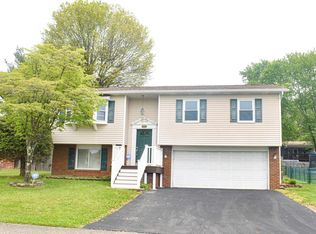 168 Paddock Green Dr, New Martinsville, WV 26155