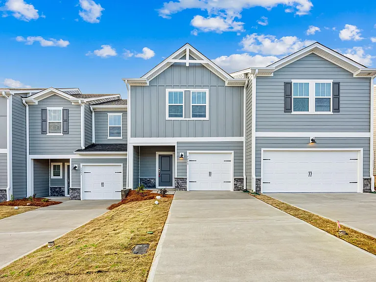 5253 Brailey Cir — Photo 1