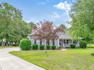 206 Foxhound Ct, Raeford, NC 28376