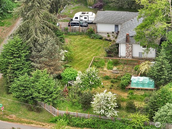 2nd image of 10414 SW 110th Street