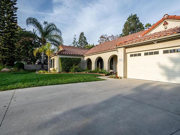 5th image of 10054 Orcas Ave