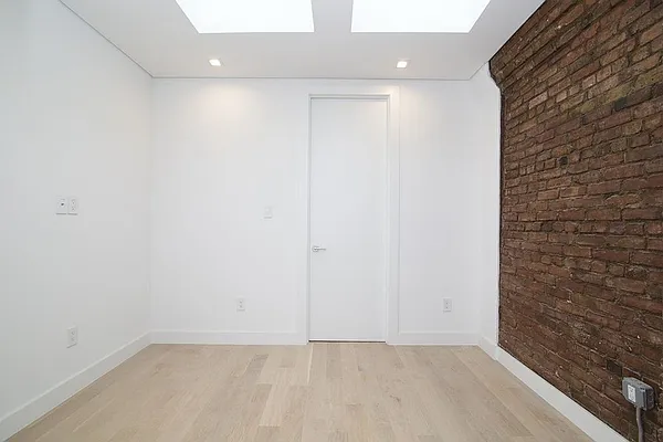 Rented by REAL New York | media 13