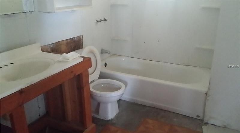 2nd image of 2118 Marjorie Rd