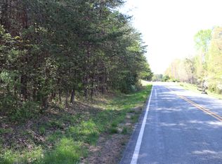 29 Scruggs Rd, Moneta, VA 24121