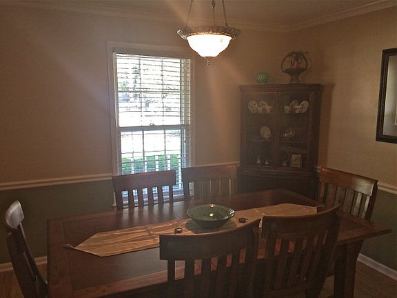 3rd image of 2020 White Pine Dr