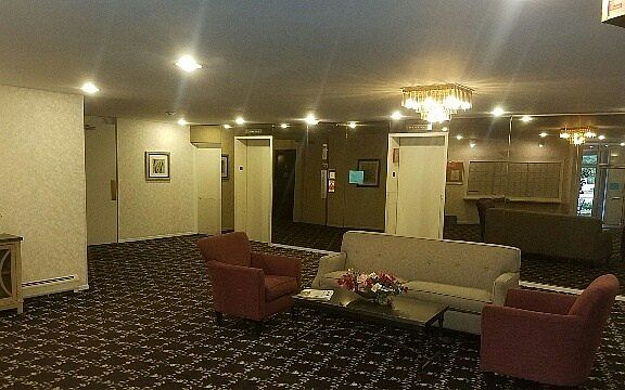 2nd image of 245 S Park Ln Unit 320