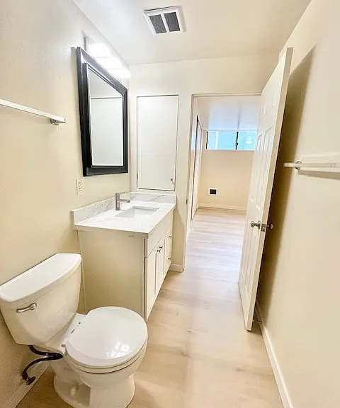 5215 15th Ave NE #2 — Photo 14