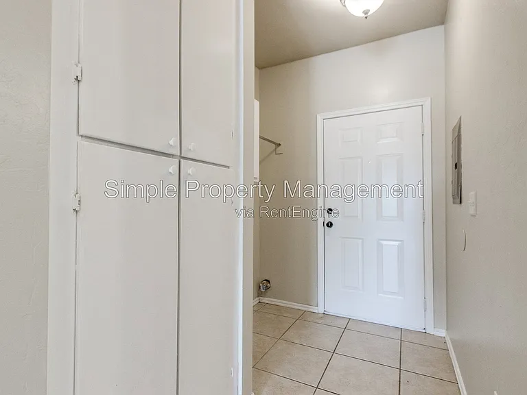 14625 Gilbert St #C — Photo 20