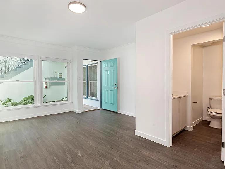 5564 Packard St #5564 — Photo 4