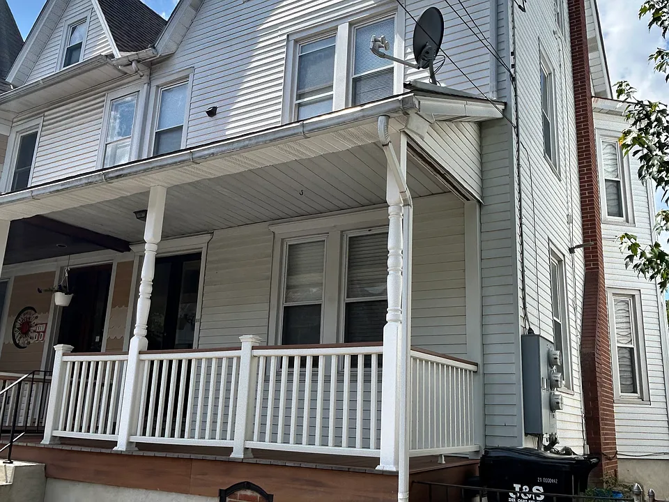515 4th Ave #2