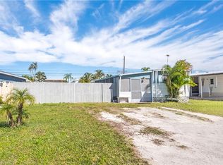 15 Royal Cove Dr, Naples, FL 34110