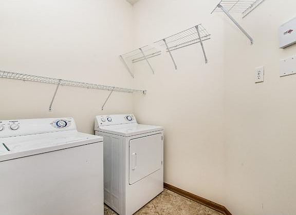 4th image of 1256 County Road D E APT 204