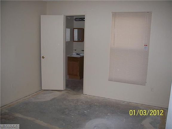 4th image of 2617-2619 Central Ave