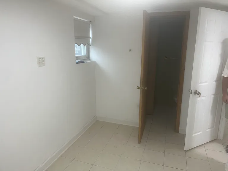 8346 W Berwyn Ave — Photo 6
