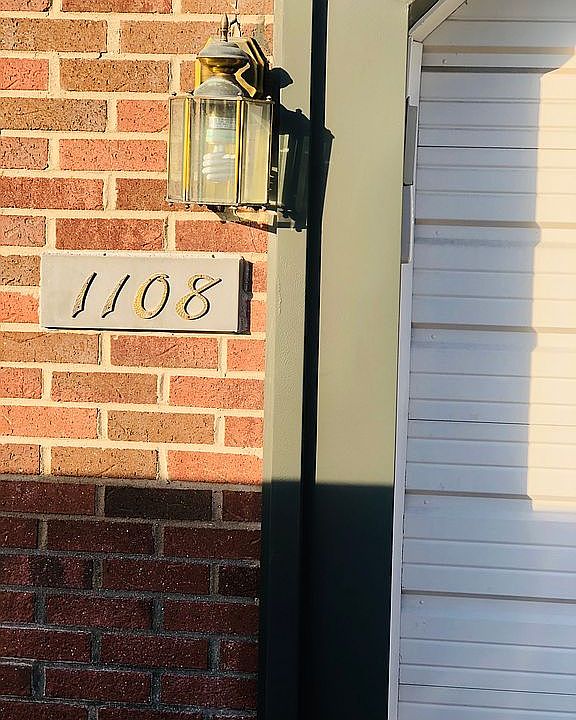 1st image of 1108 Washington Cir #89