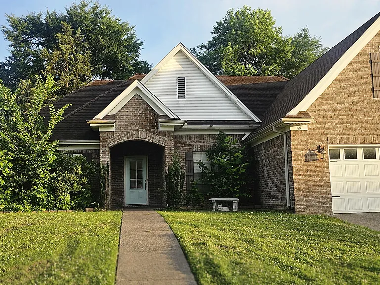 89 Shady Lane Cv E — Photo 2