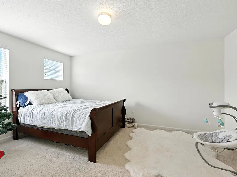 5497 Mercier St — Photo 29