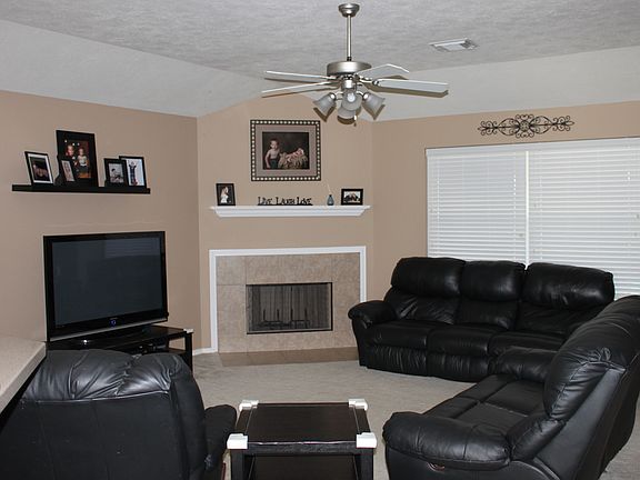 2nd image of 2538 Gallup Dr