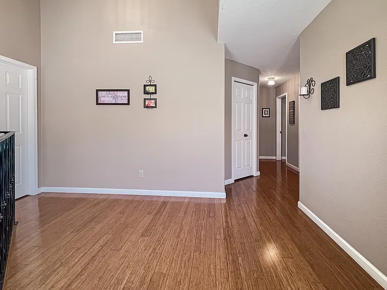 16205 S 34th Way — Photo 21