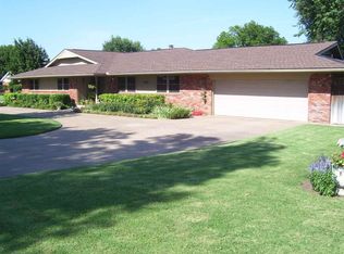 1301 Cheyenne Dr, Enid, OK 73703