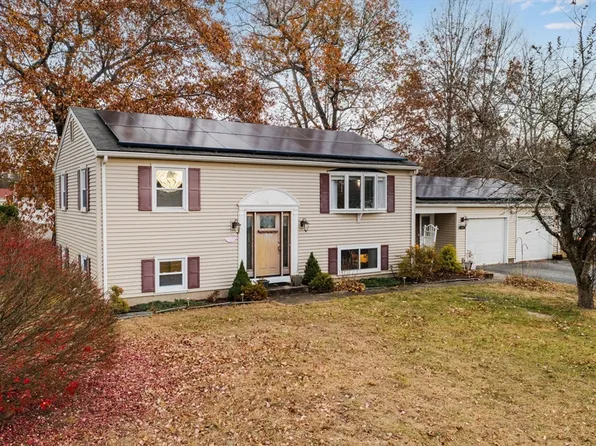 162 Mallard Cir, Agawam, MA 01001