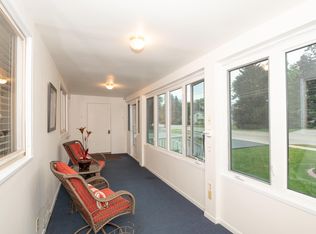 543 W Wisconsin Ave, Pewaukee, WI 53072