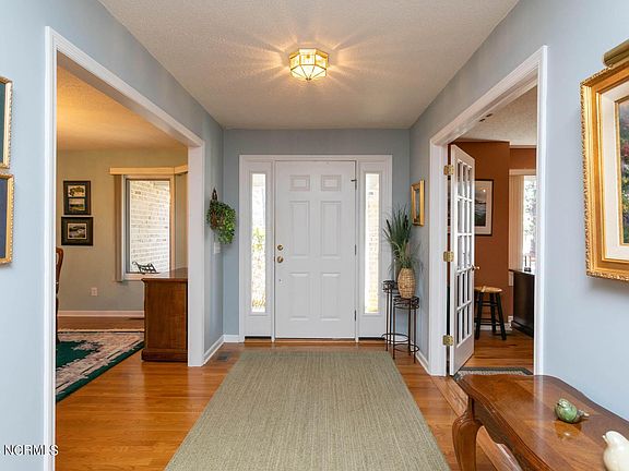 3rd image of 66 Pinewild Dr