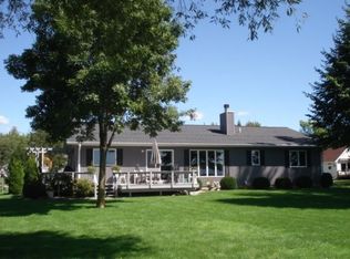 W4487 W Nabor Rd, Cecil, WI 54111