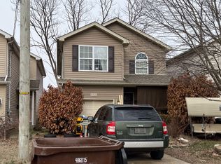 8915 Riley Ave, Lyndon, KY 40242