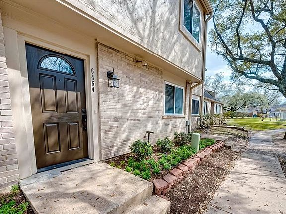 4th image of 6454 Alisa Ln #604