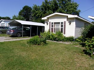 2 Chalon Park Dr, Woodsville, NH 03785