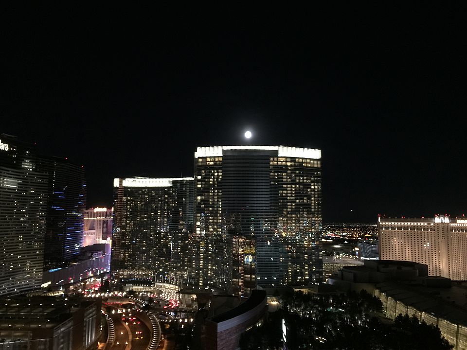 Jaw-dropping strip views!