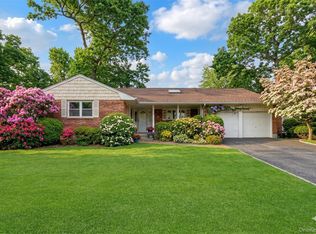 27 Cedar Street, Syosset, NY