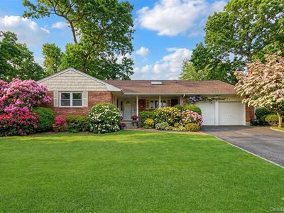 27 Cedar Street, Syosset, NY, 11791