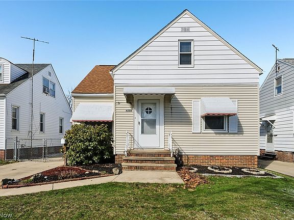 2nd image of 4252 Ridgeview Rd