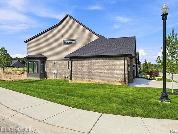 5th image of 3333 Cornerstone Dr #68