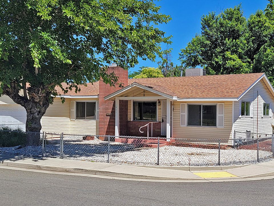 1st image of 1841 Montana Ave