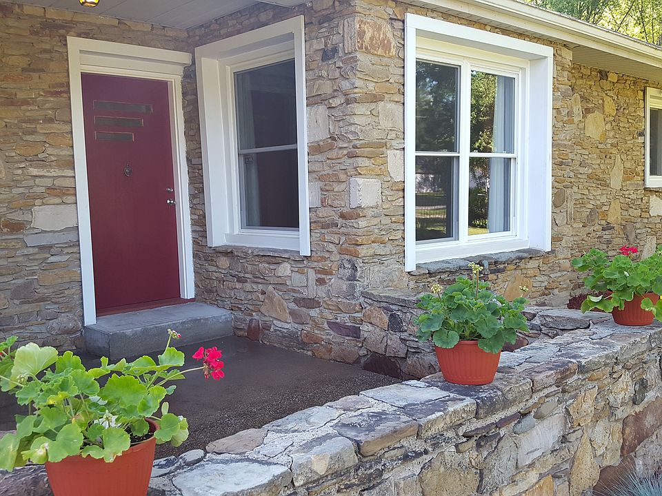 Charming Front Entrance.
