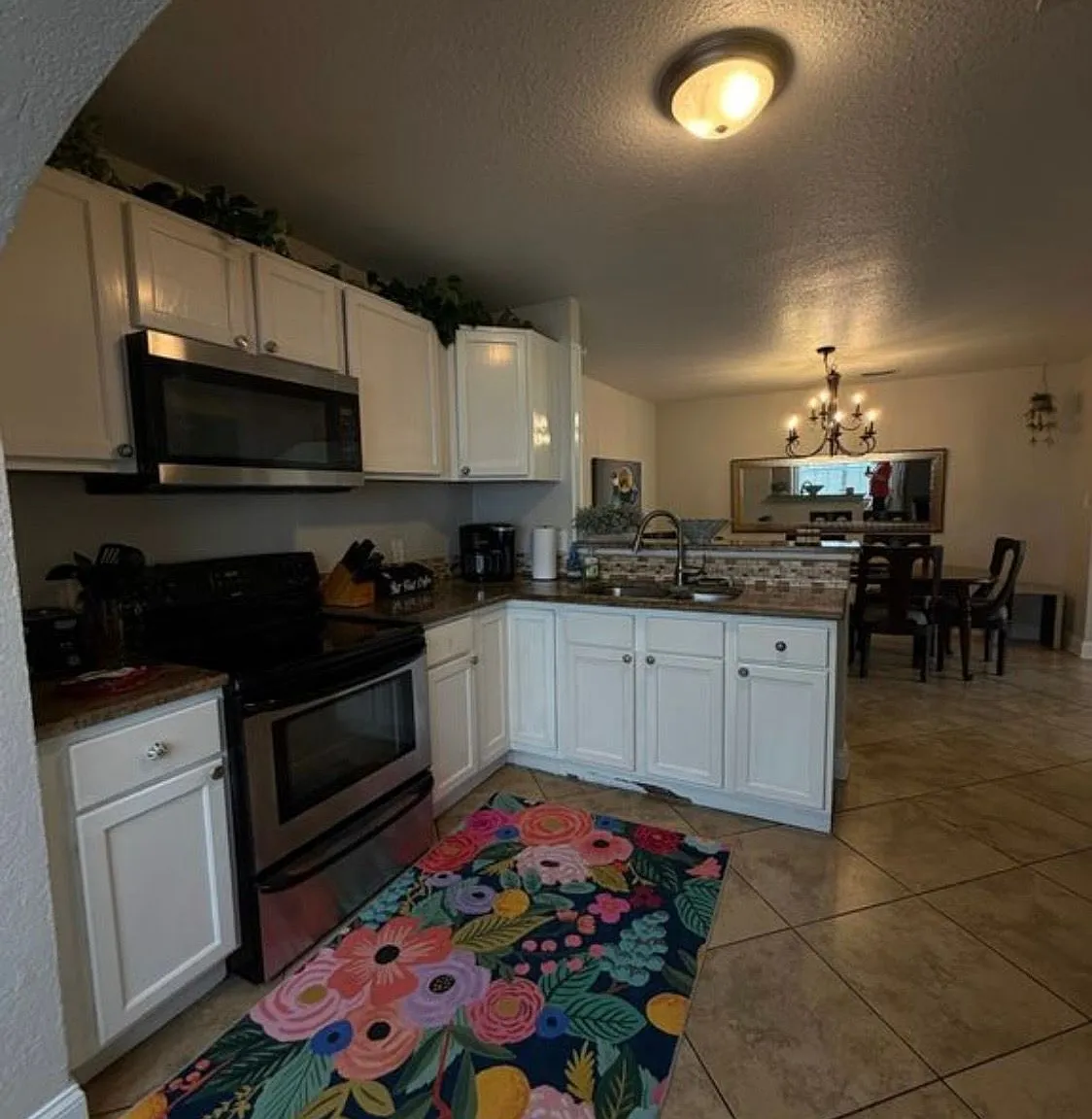 4 bed, 2.0 bath, 1528 sqft, $2,800 — Photo 4