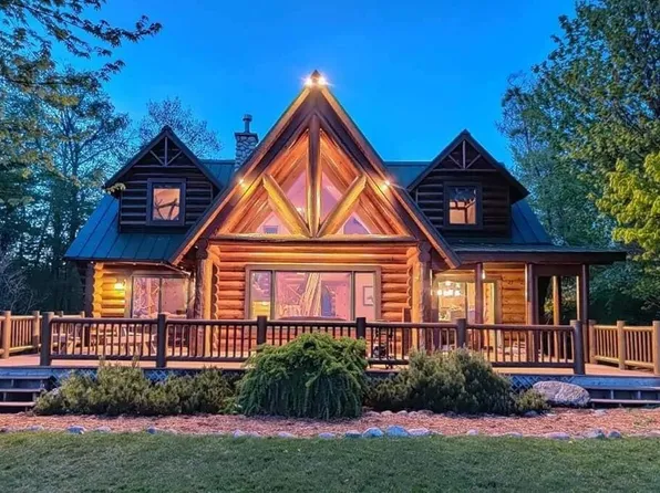 4231 Wildwood Ln, Moran, MI 49760