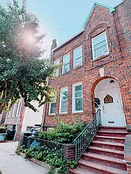 22 Tehama Street, #A