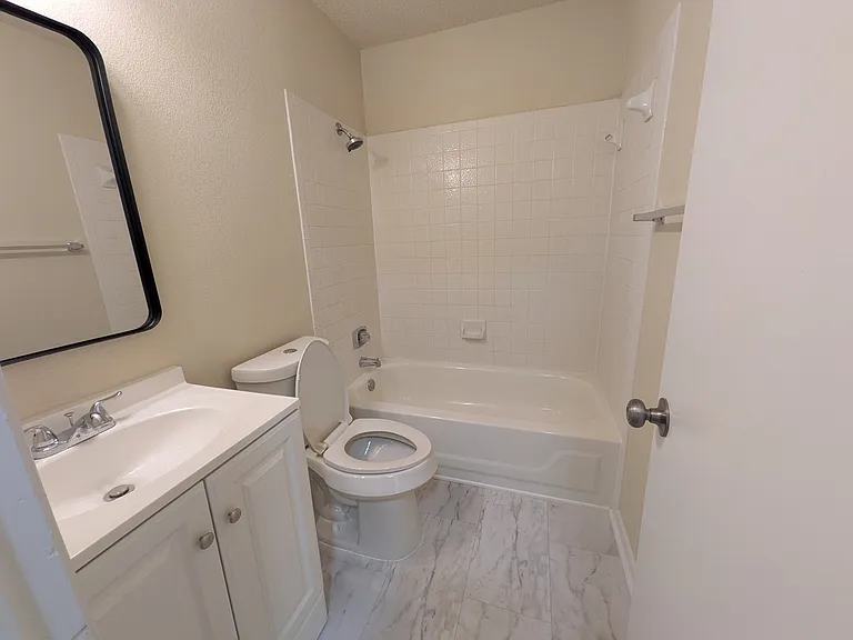3107 Westrim Dr — Photo 17
