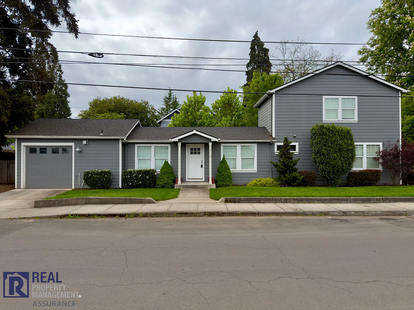 Spacious & Modern 3BR/2BA Home in Quiet Hillsboro Neighborhood — Photo 1