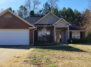 1905 Tranquil Ln, Phenix City, AL 36867