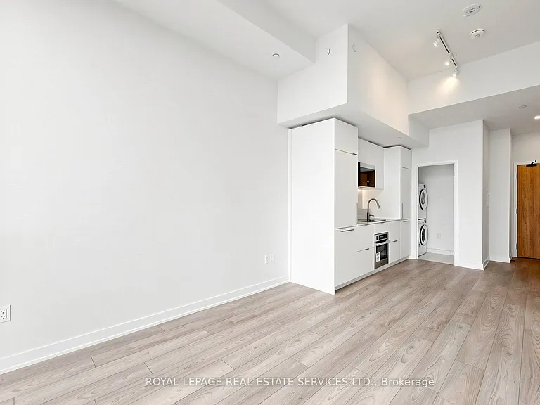 1 Fairview Rd E #3206 — Photo 16
