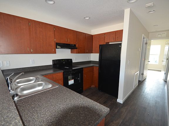 4th image of 101-117 S Volusia Ave #4
